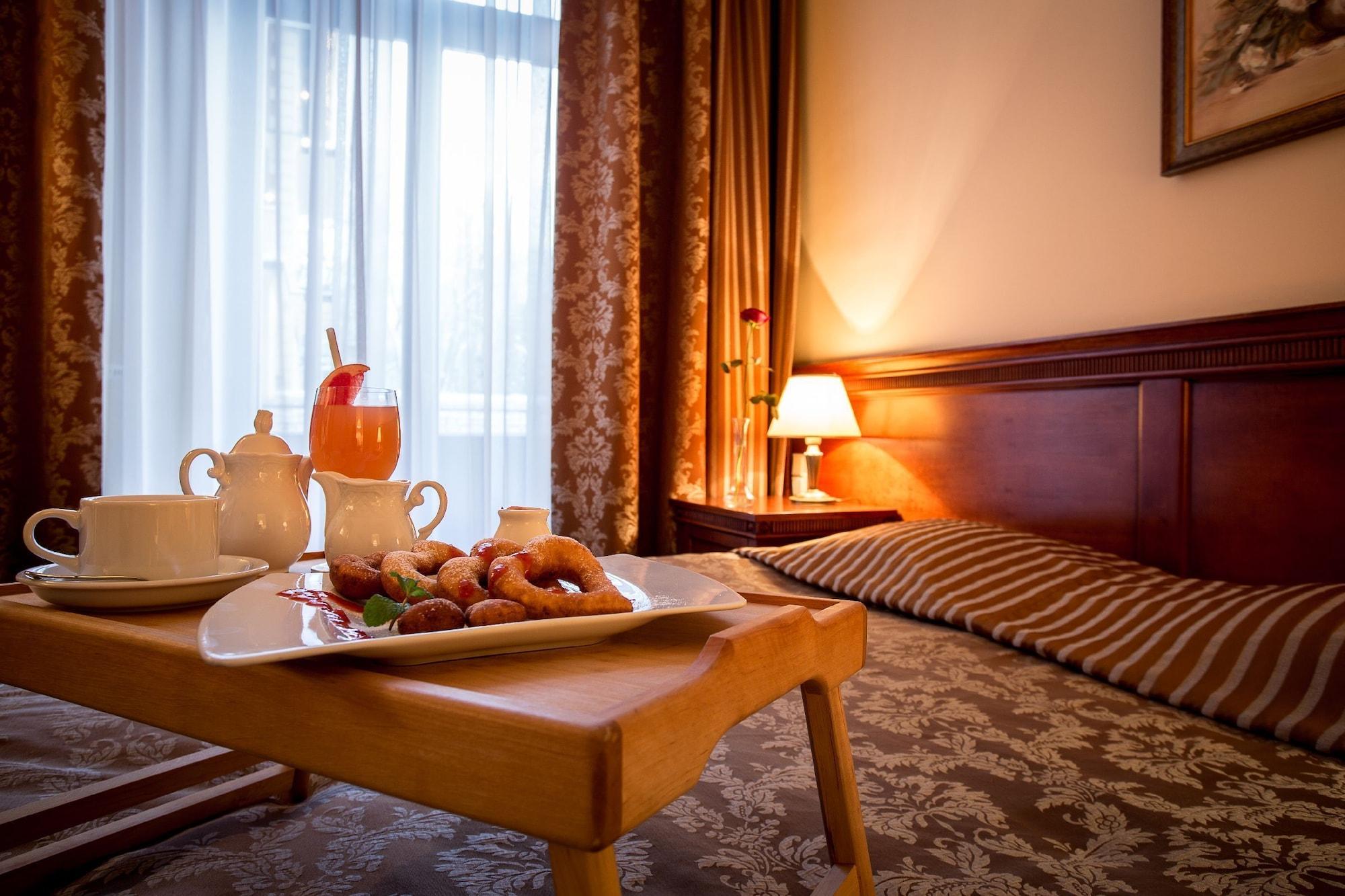 Grand Stamary Hotel 4*